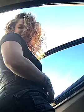 Mercedez BaBy online show from September 25, 9:40 pm