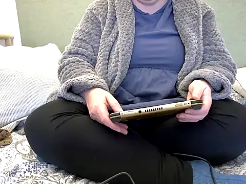 Snapshot of MarthaBriest chatting on November 15, 8:55 am MarthaBriest online show from November 15, 8:55 am