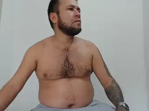 Snapshot of very2_sexy chatting on February 15, 4:12 pm very2 sexy online show from February 15, 4:12 pm