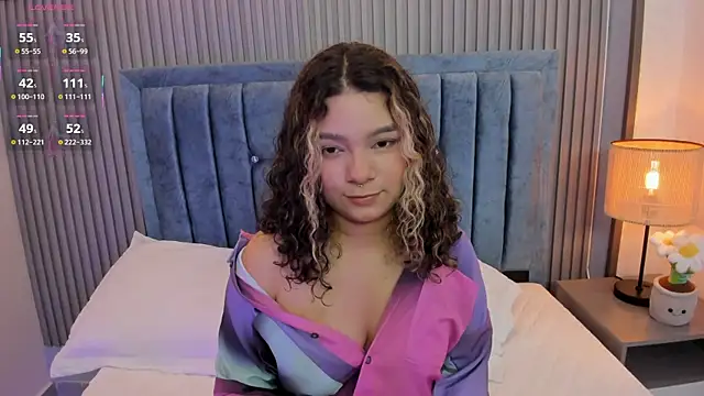 pretty sunlight  online show from June 26, 1:32 am