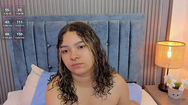 pretty sunlight  online show from July 30, 12:31 am