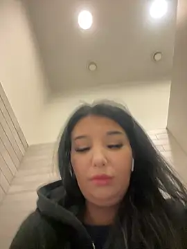 Snapshot of Tisha_Busty chatting on January 13, 1:27 pm Tisha Busty online show from January 13, 1:27 pm