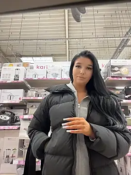 Snapshot of Tisha_Busty chatting on February 28, 1:34 pm Tisha Busty online show from February 28, 1:34 pm