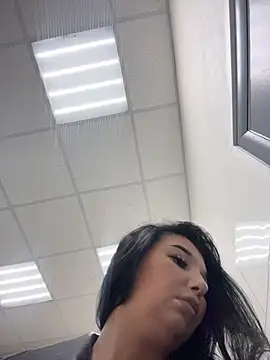 Tisha Busty online show from May 3, 11:49 am