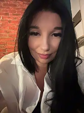 Tisha Busty online show from July 14, 1:28 pm