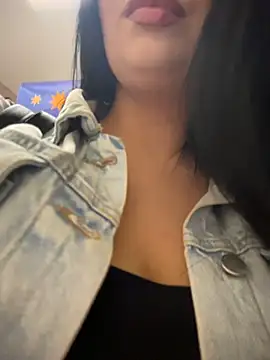 Tisha Busty online show from July 30, 12:15 pm
