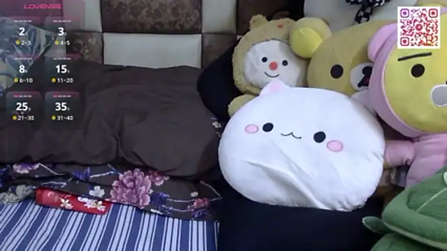 Snapshot of Tiny_lusty chatting on March 5, 11:12 pm Tiny lusty online show from March 5, 11:12 pm