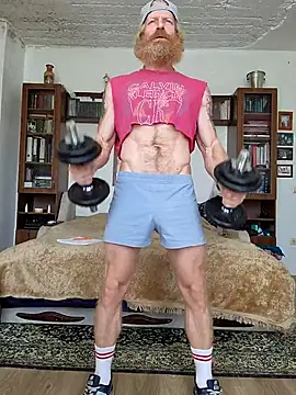 Snapshot of Gingerbeard40 chatting on November 24, 8:03 am Gingerbeard40 online show from November 24, 8:03 am