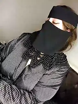 -Arab milf- online show from January 2, 10:37 am