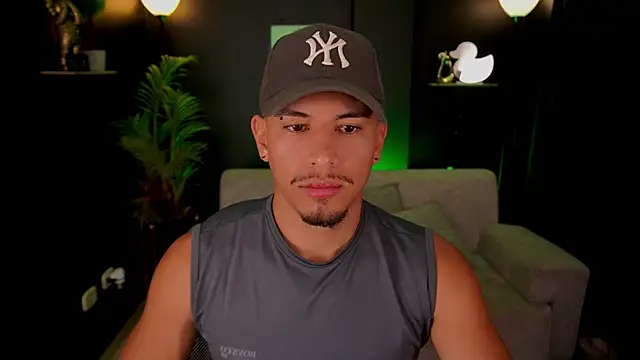 Aaronfox x online show from November 3, 10:49 am