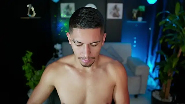 Aaronfox x online show from November 24, 1:22 pm