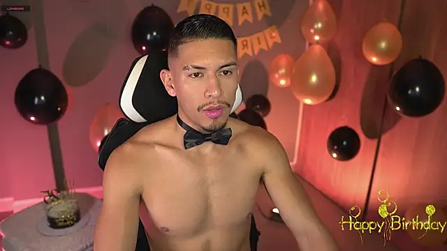 Aaronfox x online show from May 1, 5:01 am