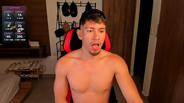 Aaronfox x online show from July 25, 11:08 am