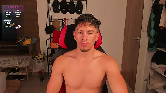 Aaronfox x online show from July 26, 12:12 pm