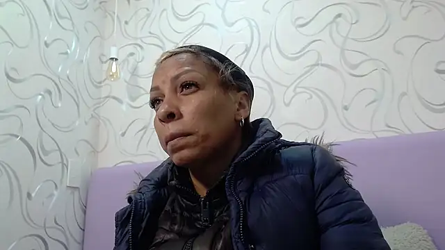 Snapshot of NathaliaSmith3x chatting on November 16, 3:34 am NathaliaSmith3x online show from November 16, 3:34 am