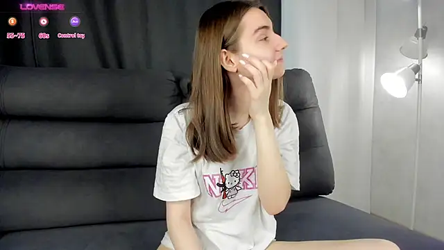 MeghanElson online show from March 21, 11:33 am