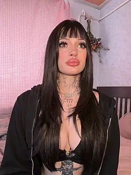 madelinexx online show from July 5, 7:26 am