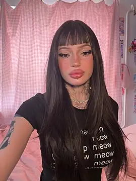 madelinexx online show from July 9, 9:46 am