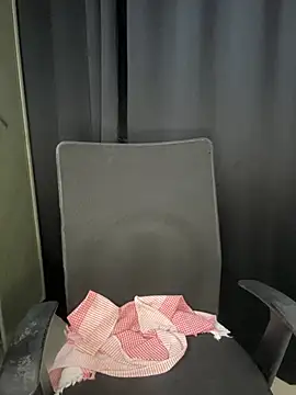 Snapshot of bad_diva chatting on February 15, 3:50 pm bad diva online show from February 15, 3:50 pm