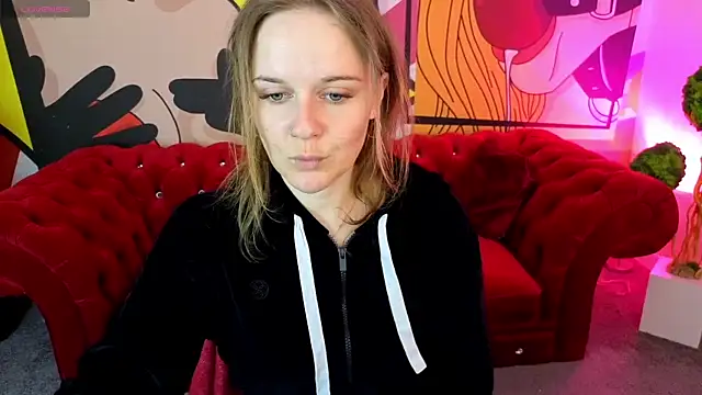 MaribelRiverr  online show from May 28, 5:27 am