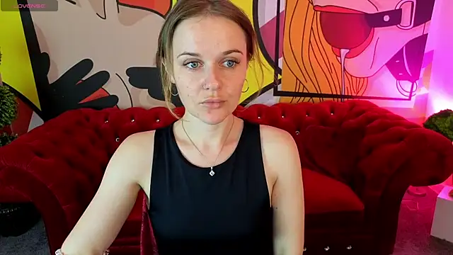 MaribelRiverr  online show from June 8, 5:41 am