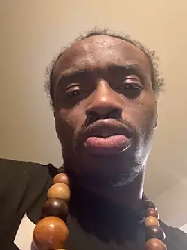 Snapshot of exotic__couple chatting on December 4, 6:23 am exotic couple online show from December 4, 6:23 am