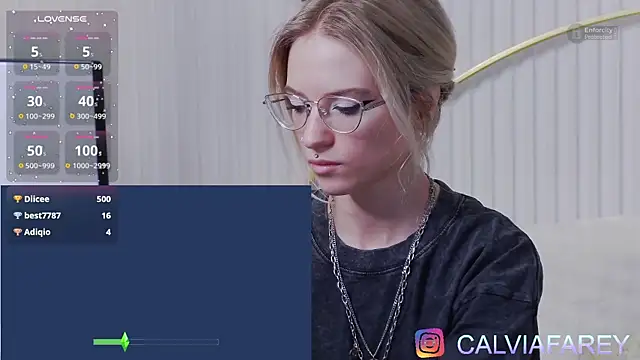 Snapshot of calviafarey chatting on February 14, 12:51 am calviafarey online show from February 14, 12:51 am