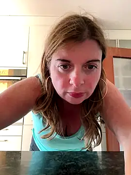 Lombada online show from October 2, 2:13 pm