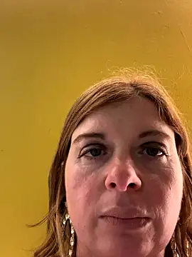 Lombada online show from December 18, 1:28 pm