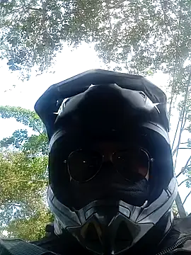 Snapshot of sadunt chatting on February 7, 6:24 am sadunt online show from February 7, 6:24 am