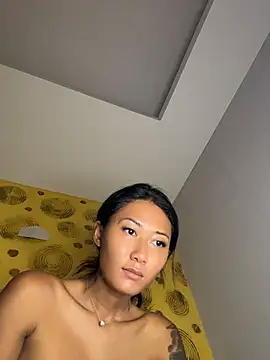 Snapshot of thai-dreamgirl chatting on July 6, 12:07 am thai-dreamgirl online show from July 6, 12:07 am