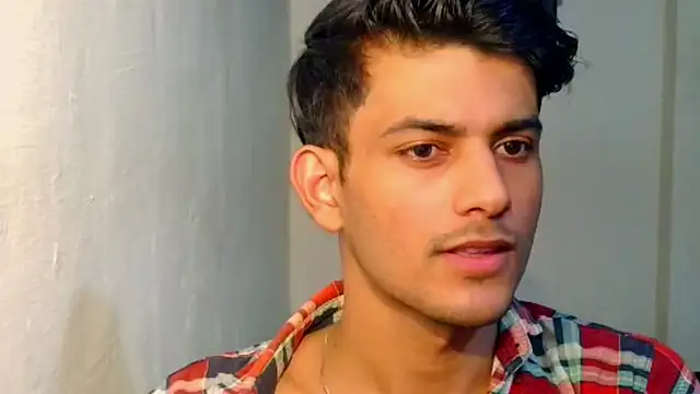 kingkartik7 online show from October 5, 1:42 pm