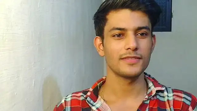 kingkartik7 online show from November 3, 4:52 pm