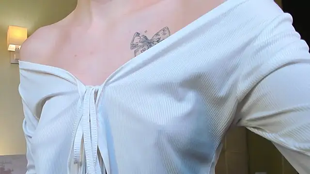 Snapshot of Stacy_River chatting on February 20, 12:25 pm Stacy River online show from February 20, 12:25 pm