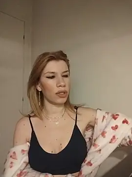 EvaRush online show from March 7, 7:22 pm