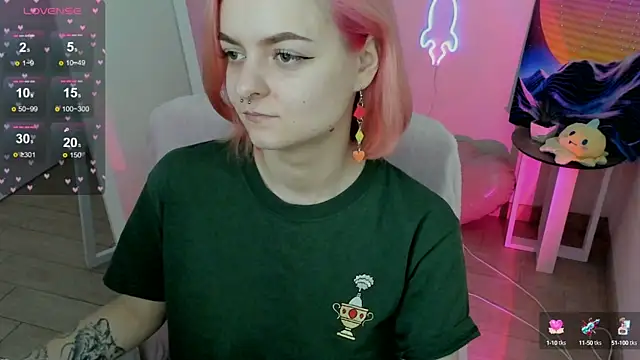 Fire Bestie online show from February 16, 7:48 am