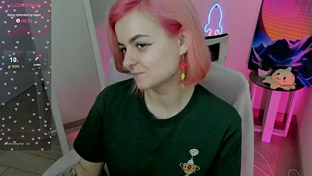 Fire Bestie online show from February 16, 10:54 am