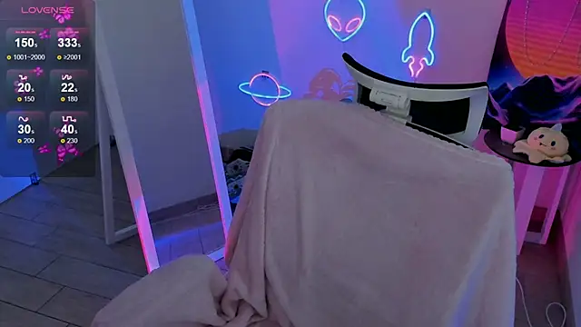 Fire Bestie online show from March 7, 4:55 pm