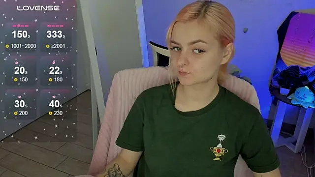 Fire Bestie online show from September 18, 12:51 pm