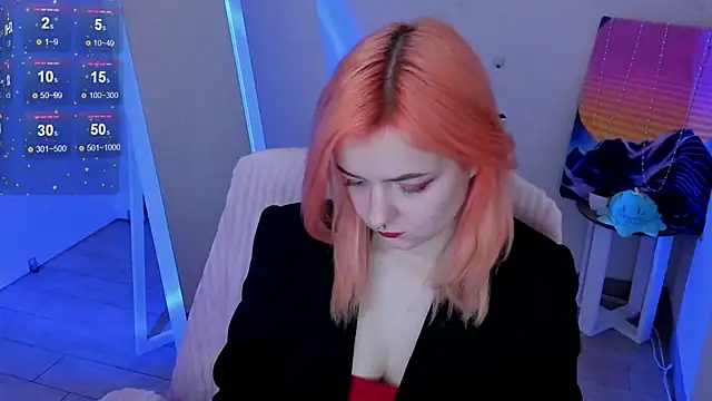 Fire Bestie online show from February 16, 2:13 pm