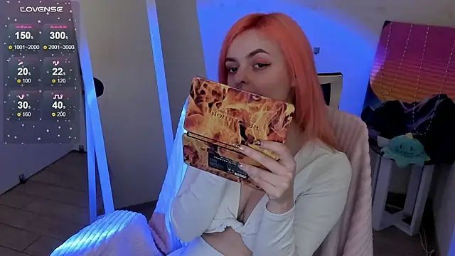 Fire Bestie online show from March 6, 1:18 pm