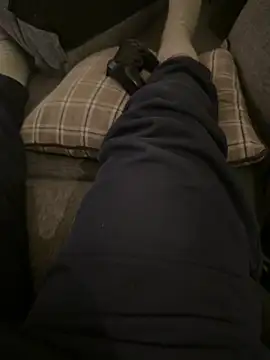 Snapshot of aleksergira chatting on December 16, 7:41 pm aleksergira online show from December 16, 7:41 pm