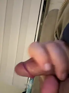 Snapshot of derFickerali chatting on February 9, 2:17 am derFickerali online show from February 9, 2:17 am