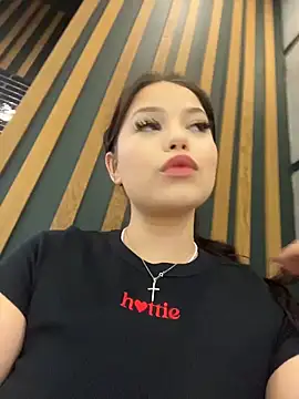 Chloe  Moon online show from October 27, 1:37 pm