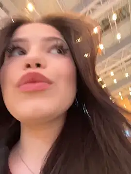 Chloe  Moon online show from December 19, 2:13 pm