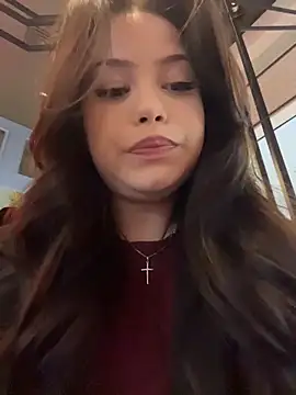 Snapshot of Chloe__Moon chatting on April 16, 2:07 pm Chloe Moon online show from April 16, 2:07 pm