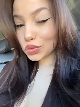 Snapshot of Chloe__Moon chatting on May 2, 2:00 pm Chloe Moon online show from May 2, 2:00 pm