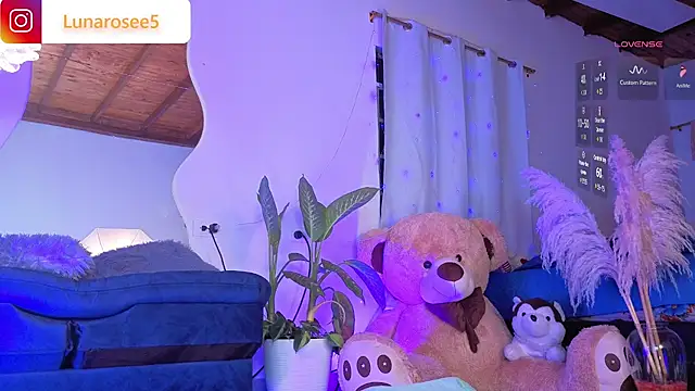 LunaRose5 online show from November 11, 3:28 am