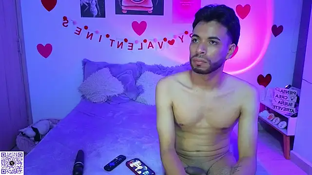 angie bigboobs  online show from February 9, 9:30 pm