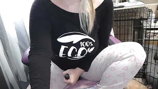 LaRa forU online show from February 20, 3:52 pm